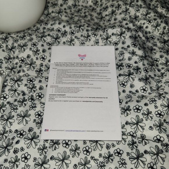 LED Cat Night Light - Picture 4 of 11